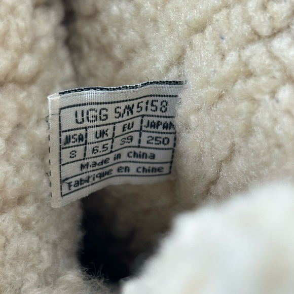 UGG Australia Surfcat Uptown Black Suede Winter Boots Size Women’s 8 - Picture 12 of 13